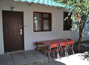 Detached house in the center of house daily Ulica Gorbachevoj 17, Alushta