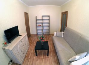 apartment daily Komsomolskij Ave , 24, Perm