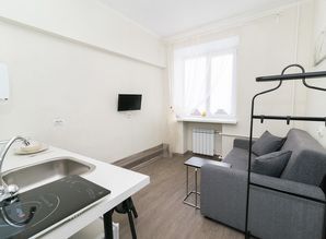 Studios with its kitchen, bathroom mini-hotel daily Malysheva, 115, Yekaterinburg
