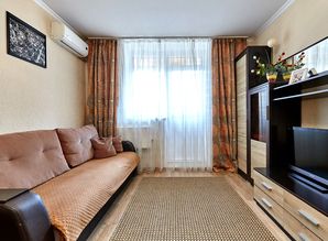 Уютная и чистая квартира квартира посуточно Кореновская 61, Краснодар