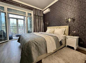 VIP 2-room apartments near McDonald's apartment daily Ave  Sobornyj, 216, Zaporizhzhia