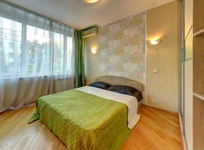 Podobova rent 3k apartment apartment daily Bogdana Hmelnickogo 39, Kyiv