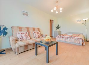 Cozy apartmen 50 meters from the subway квартира подобово , Санкт-Петербург