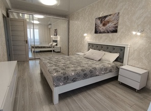 квартира подобово Іванова, Південний